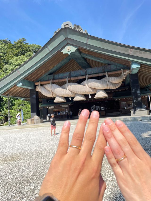 指輪も無事届き、出雲大社へ御礼参りに行った時の写真です。