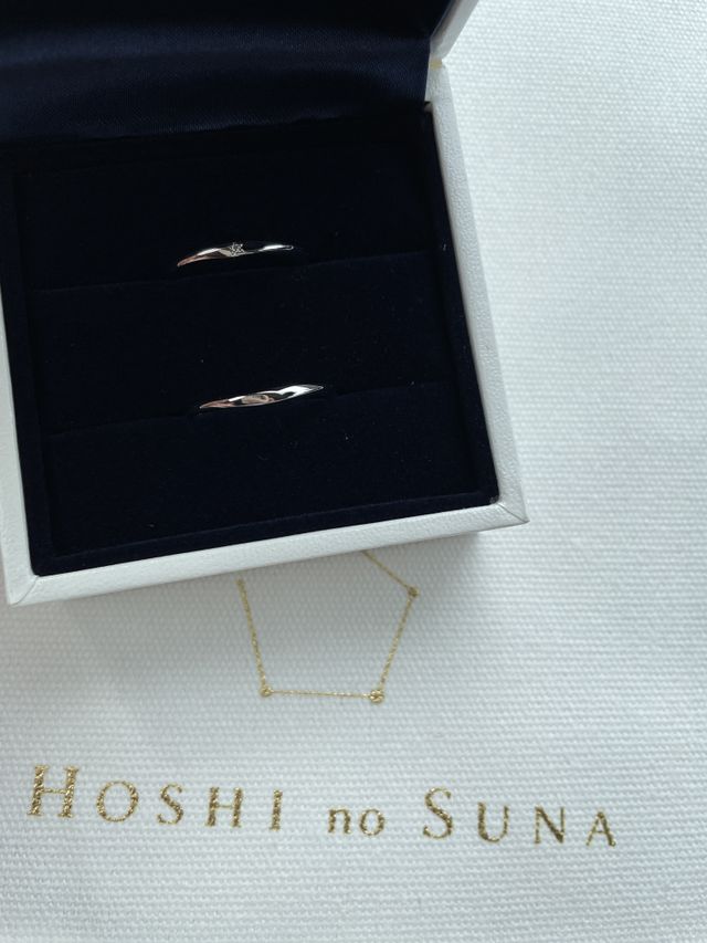 シンプルだけど、キラキラポイントになる指輪、気にいりました！