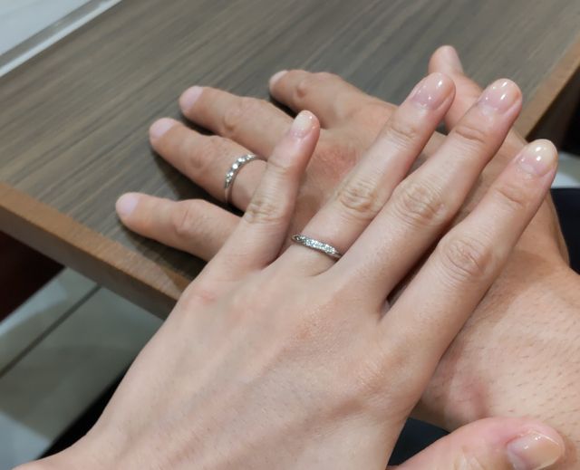 輝くダイアモンドが美しくて見ると元気が出てきます。