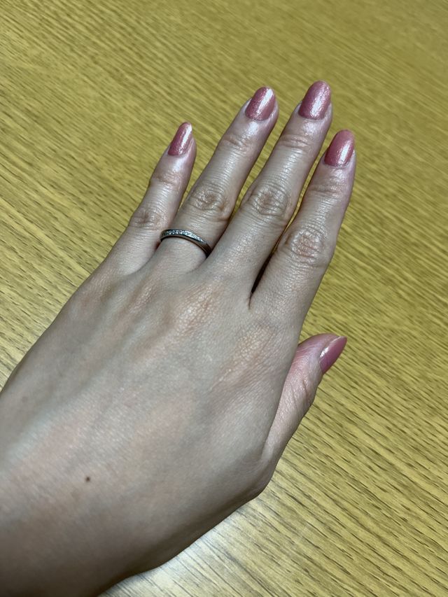 見るたびにダイヤがキラキラ輝いて幸せな気持ちになります。