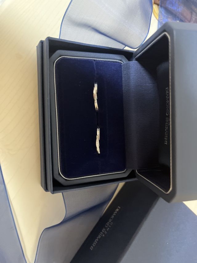 左側が夫のもので右側が私のものです。
