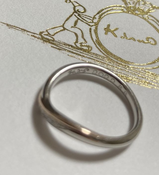 細かすぎる刻印にさらに驚き。愛犬の姿も可愛くて手放せません。