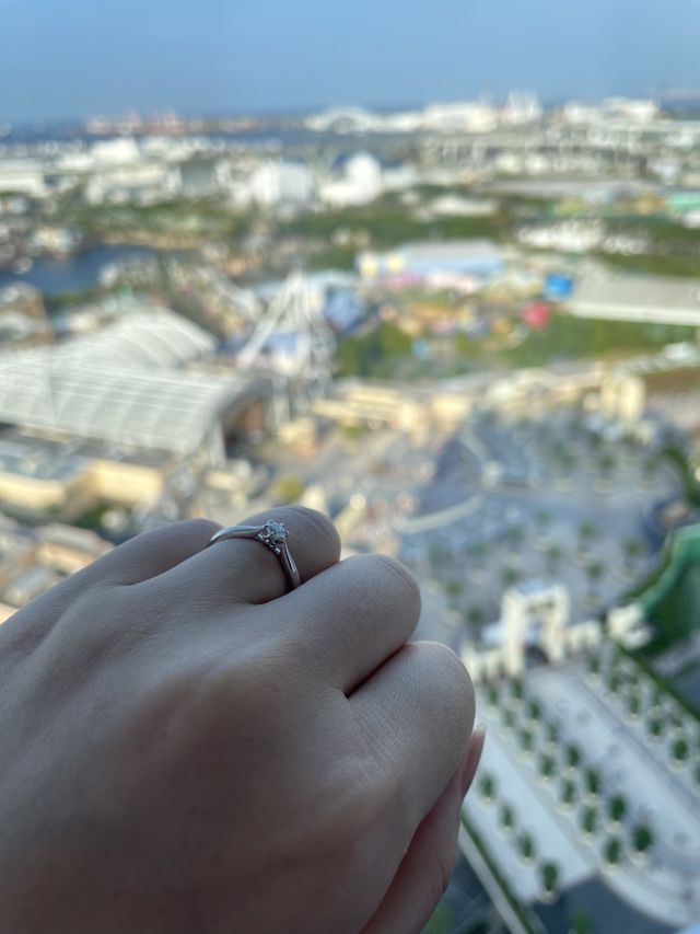 朝にも撮影。光があたり綺麗。側面のデザインもお気に入り。