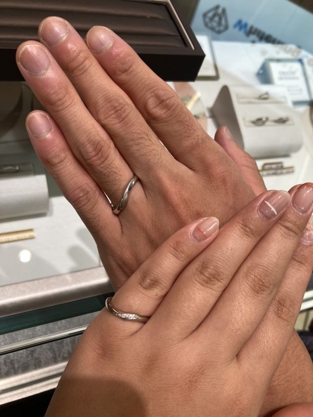 たくさんの種類を試着させていただきました！