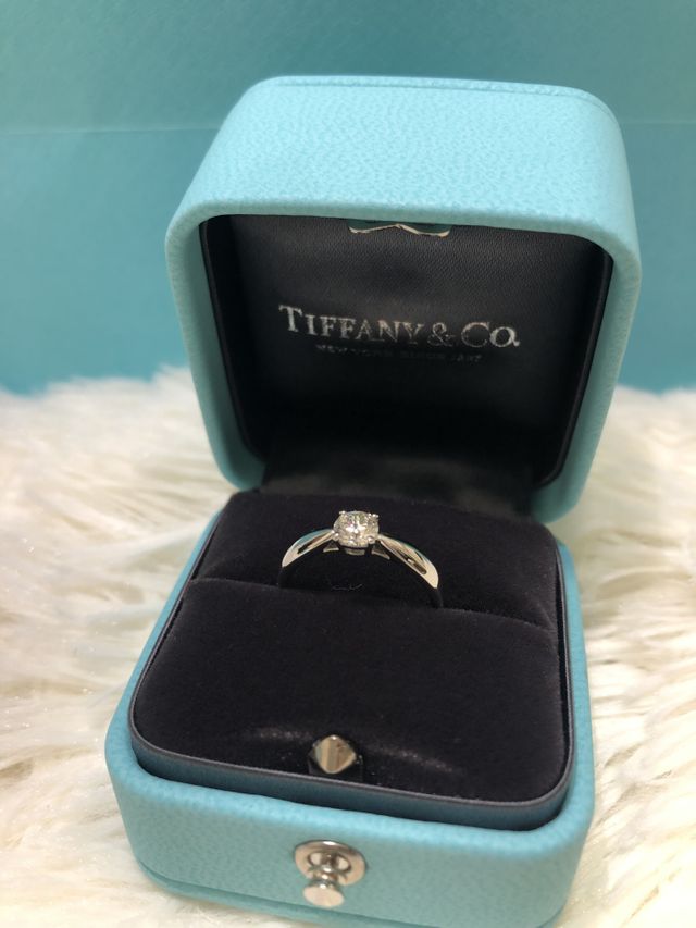 指輪のみ。ボックスもかわいいです。