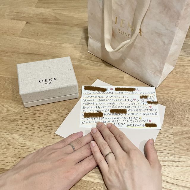 ロゼチナでキレイめ&times;マットのマリッジリング