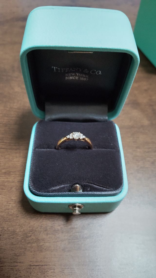 指輪とケースです