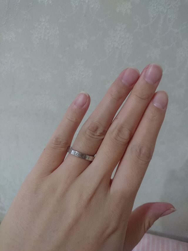 Cartierと記載のある面