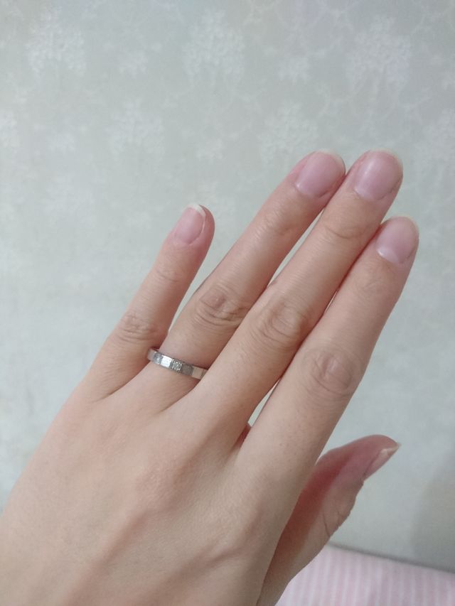 ダイヤの入った面