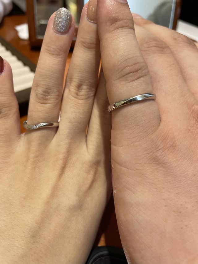 リングの中が丸くなっていて、とてもつけ心地が良かったです。