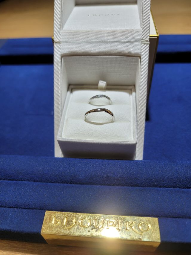 イノーヴェ　ブリーズの結婚指輪です。