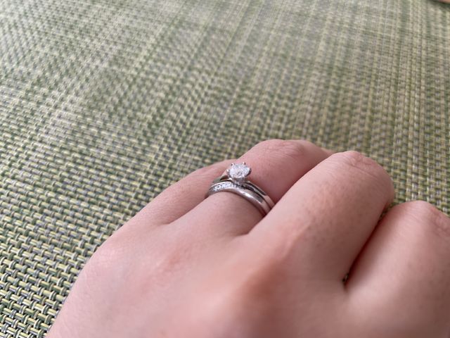 ダイヤモンドの質と結婚指輪との相性を考慮しました。