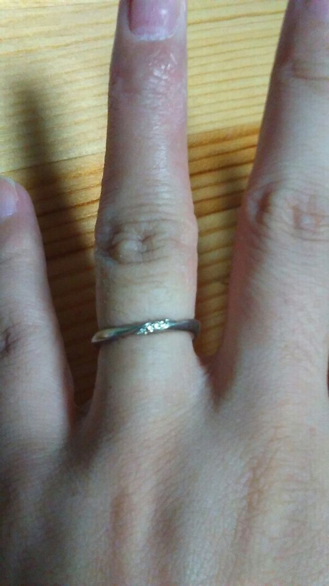 さりげないダイヤが嬉しいです