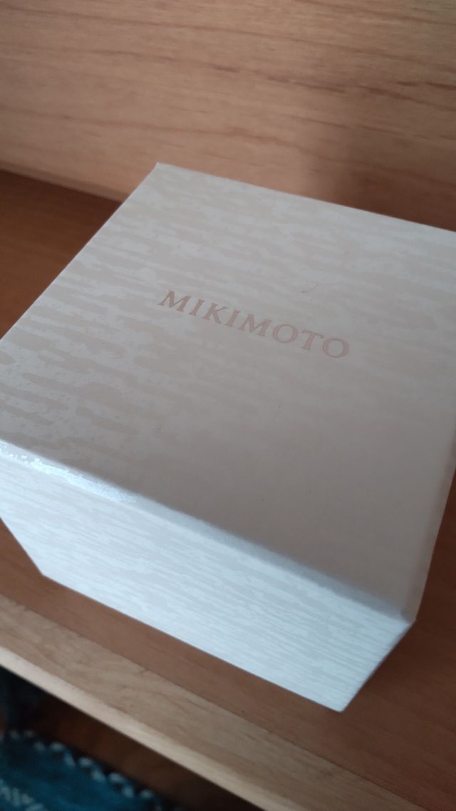 箱もシンプルでかわいい