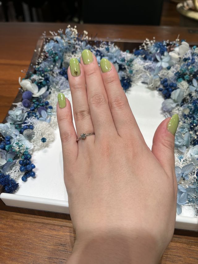 シンプルかつ上品な指輪を探していたので理想にぴったり！