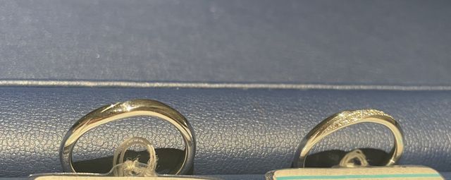 左が新郎用で、右が新婦用です。