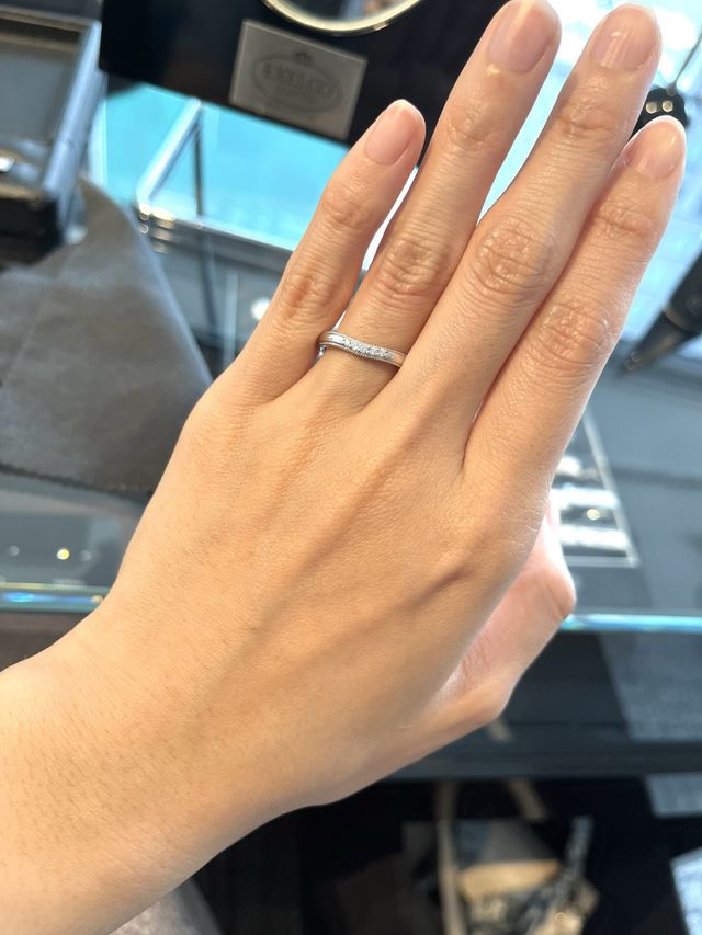 サイズ少し大きめです。