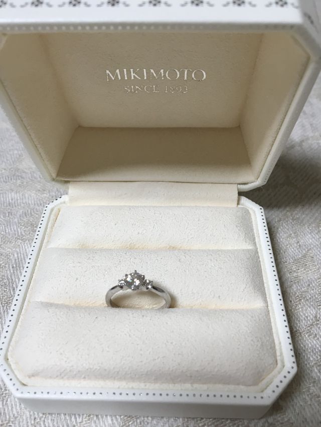 ミキモトのエンゲージリングです。