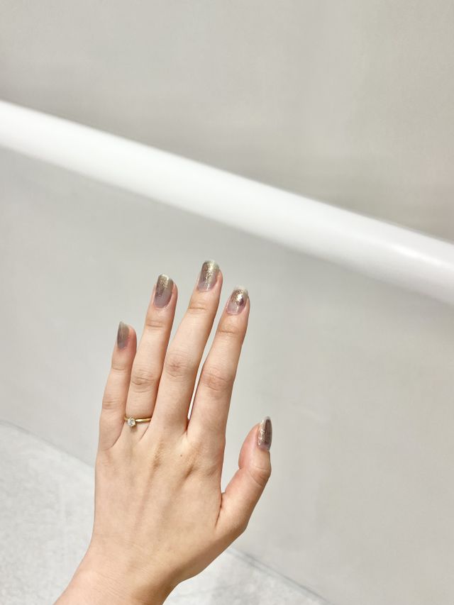 お気に入りの婚約指輪です。