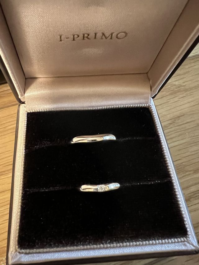 分かりにくいですがV字になっておりとても着け心地が良いです。