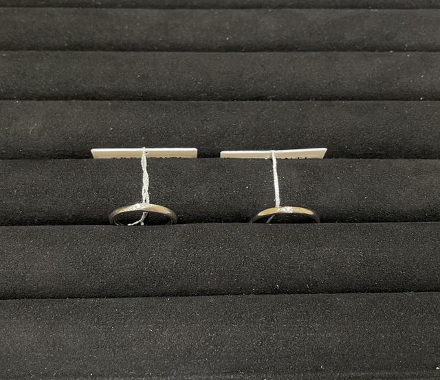 左レディース、右メンズ