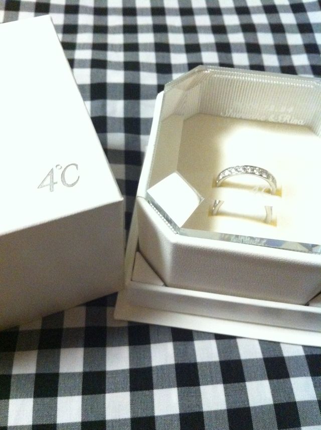 指輪と箱