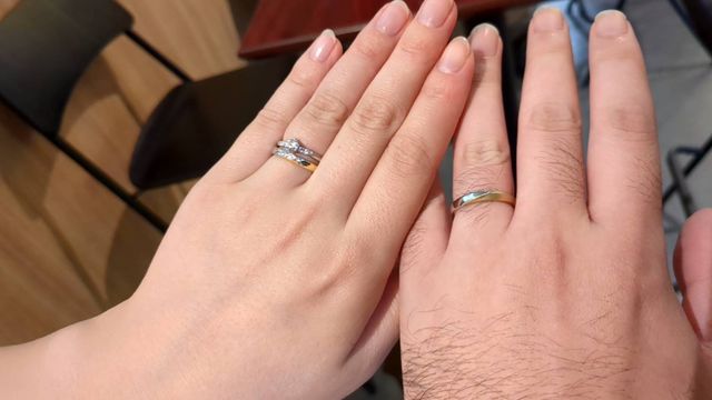 ケイウノさんで作った結婚指輪
他店で購入した婚約指輪