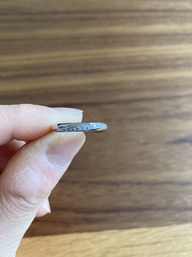 素敵なデザインと着け心地で夫婦でとても気に入っています！