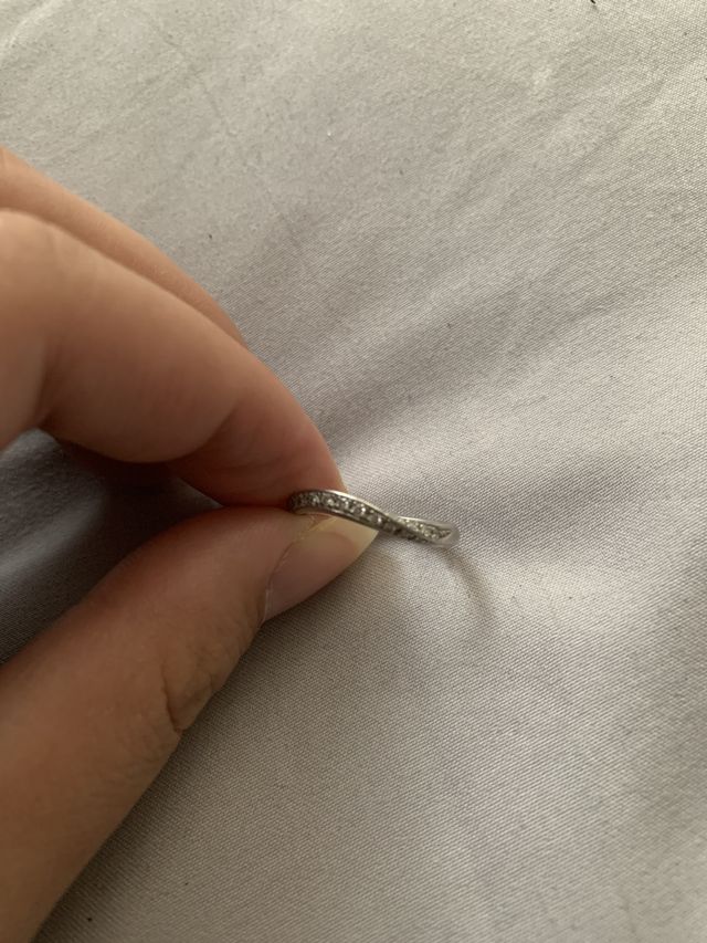 指輪前からの見た目です