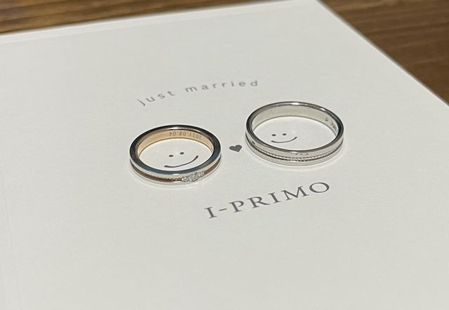 指輪受け取り時にリングの撮影ができる台紙をいただきました！