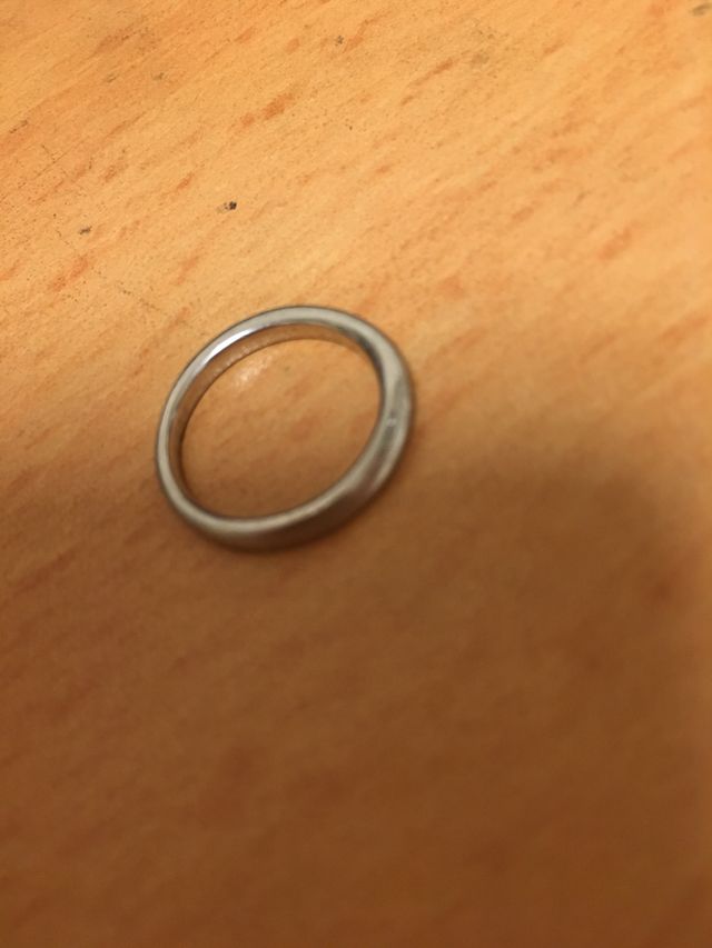 シンプルなものを探していて一目見て気に入りました。