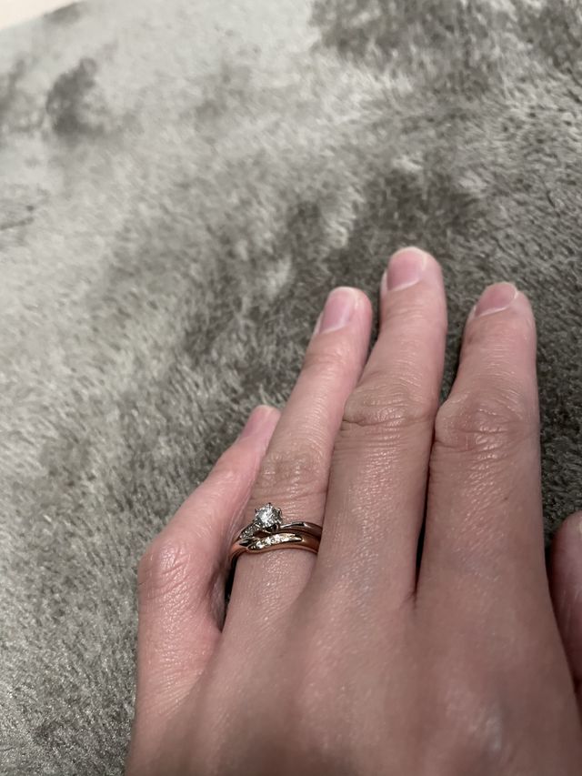 婚約指輪との相性抜群です！