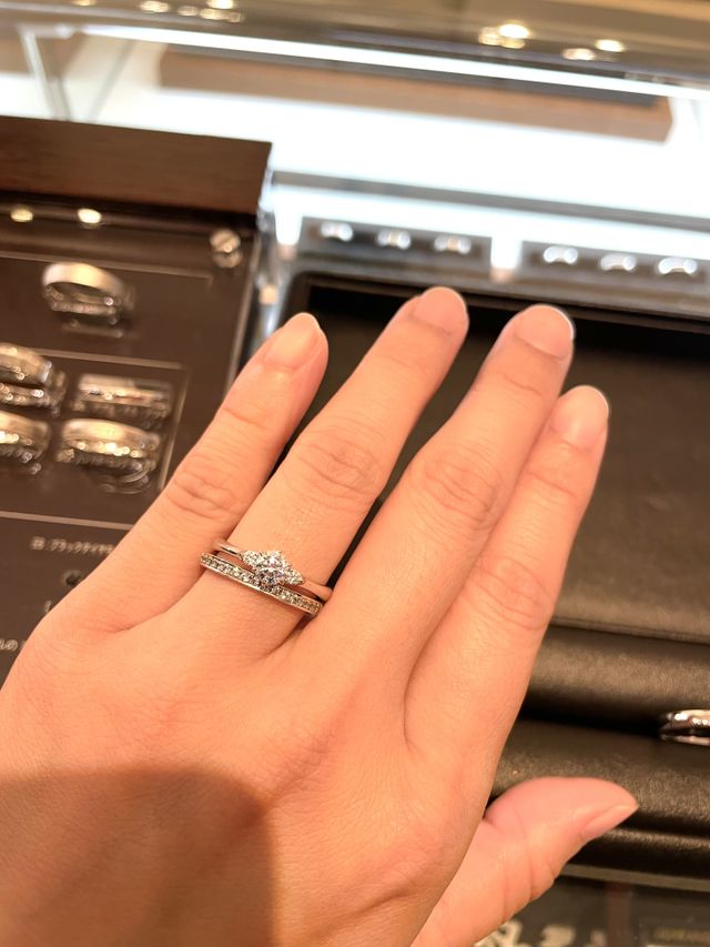 婚約指輪と結婚指輪のセット