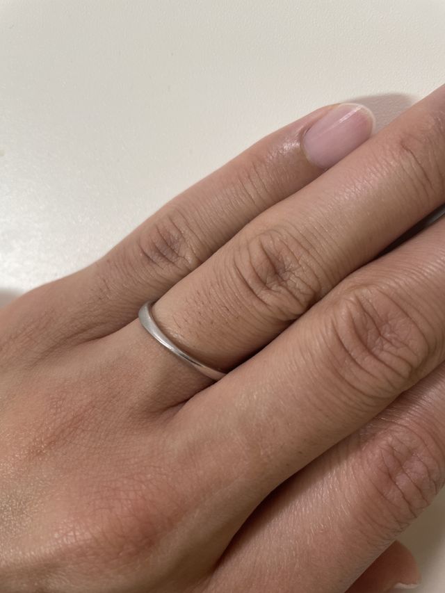 ペアのダイヤ位置につや消し加工をしてます