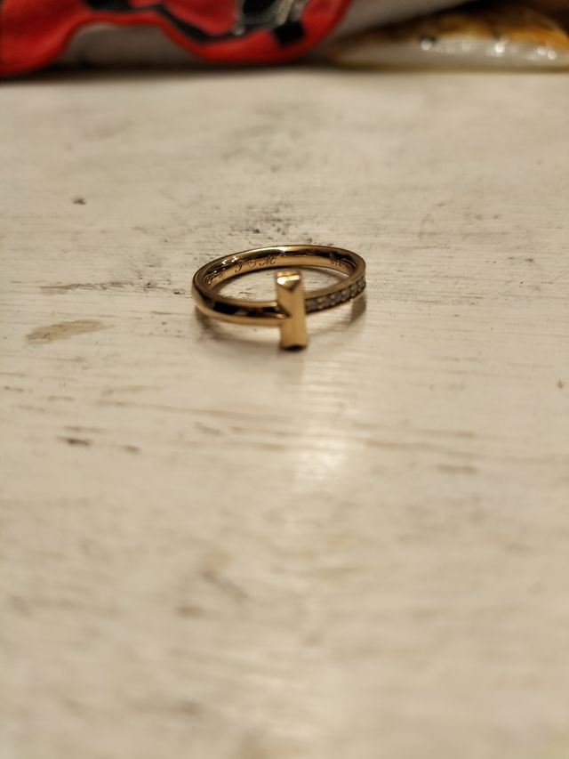 ティファニーのＴデザインです