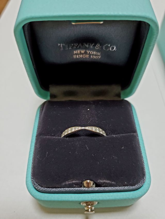 購入した婚約指輪です。