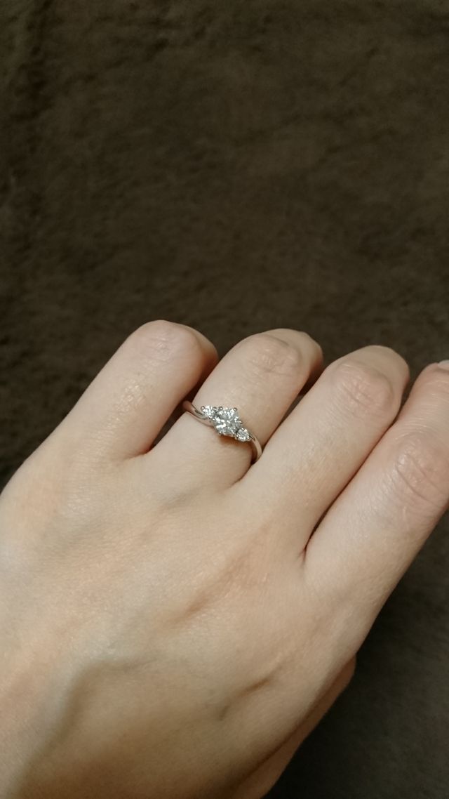 銀座ダイヤモンドシライシ 0.41ct ウェーブデザイン