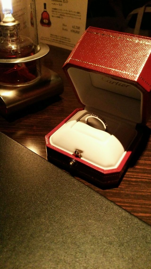 指輪をもらった夜に、ホテルのバーで.*･ﾟ