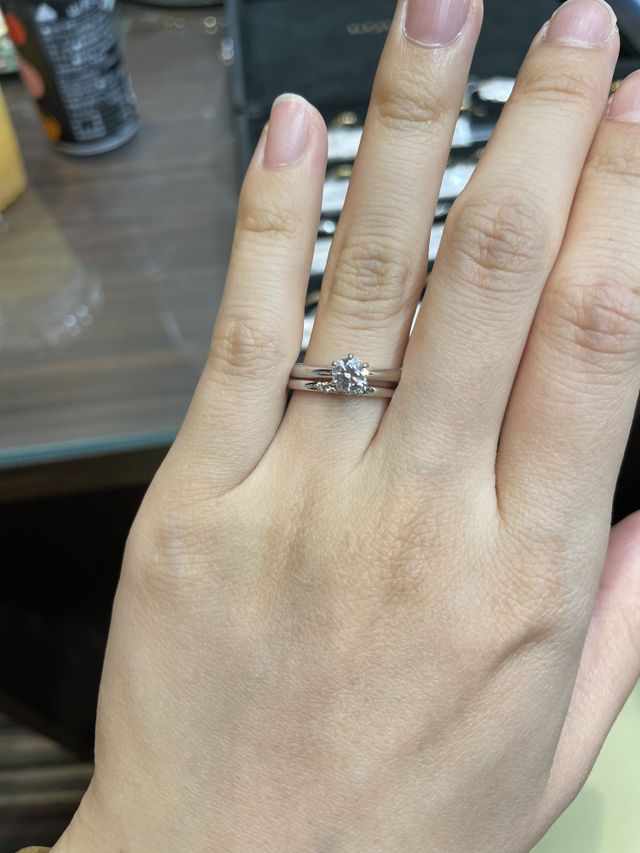 少し高さが抑えられていて、普段使いしやすそうでした。