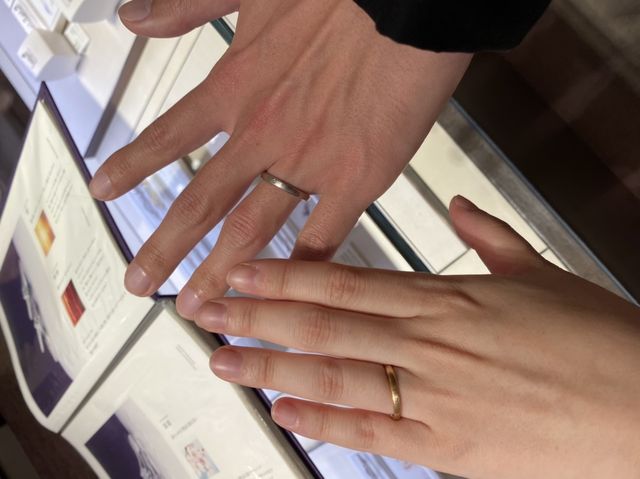 わたしは細いタイプ、彼は中間の太さを選びました