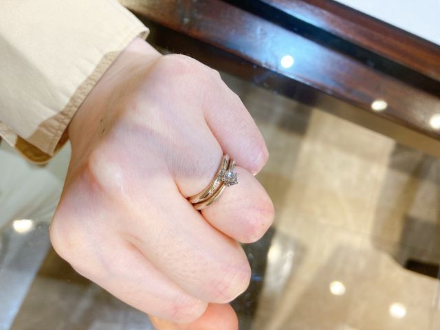 婚約指輪のデザインはひとひら
結婚指輪のデザインは月桜