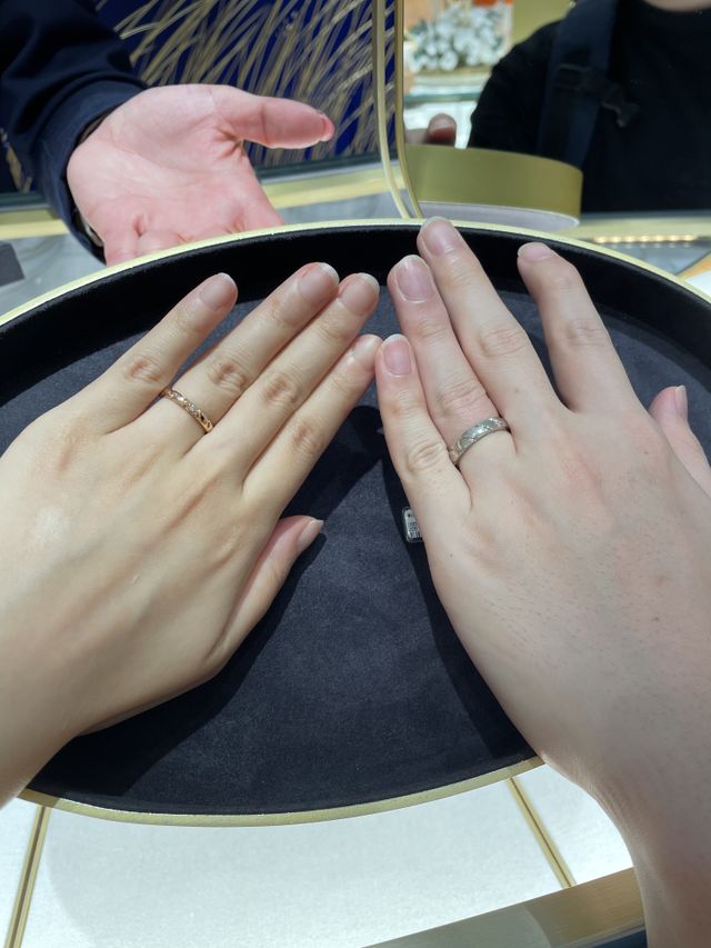 トルサード
新婦　ゴールドダイヤあり
新郎　プラチナ

