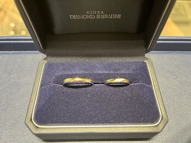 新郎と新婦の結婚指輪