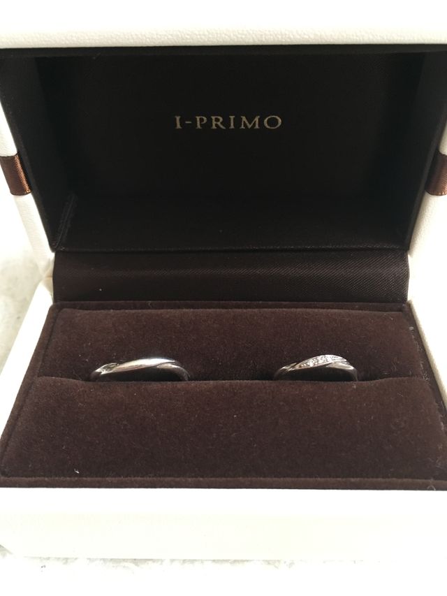 購入させて頂いた結婚指輪！白×茶色のBOXの色もお気に入り！