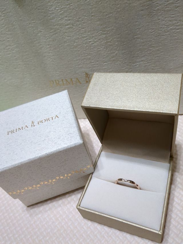 リングのデザインも可愛らしく、ボックスなども素敵でした。