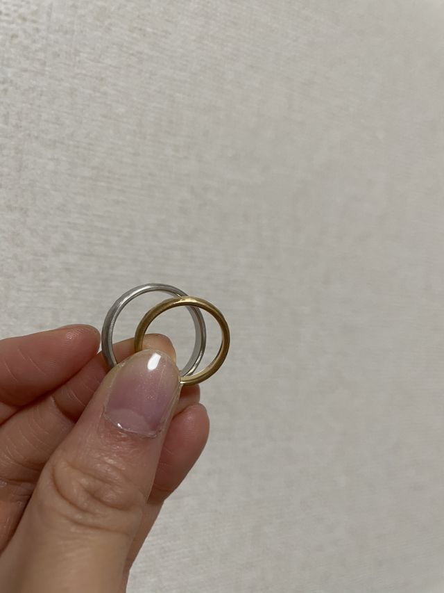 彼はプラチナ、私はイエローゴールド
表面のくすみ具合が絶妙