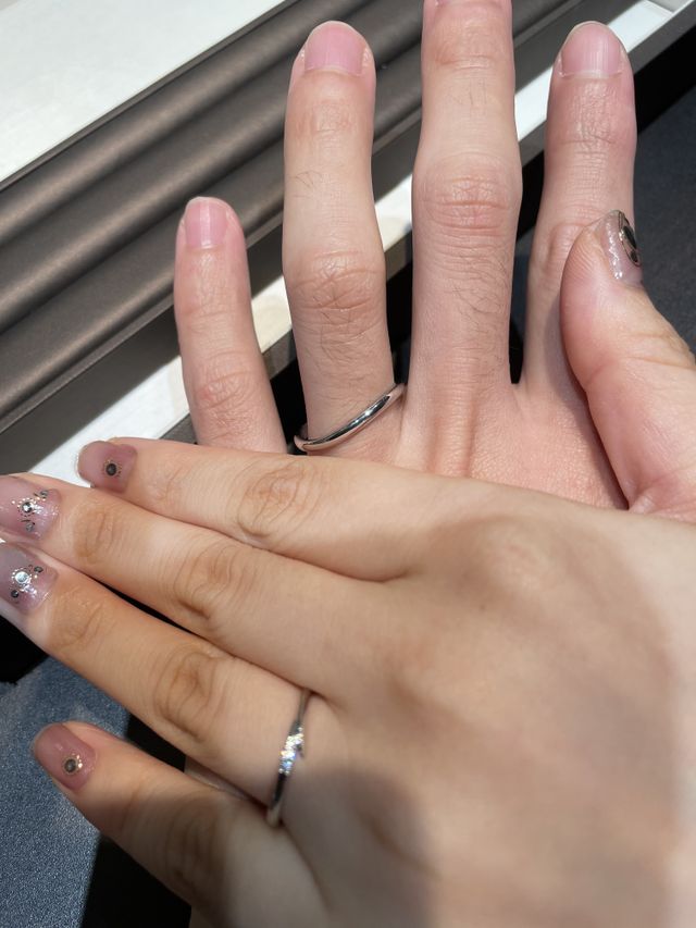 指輪着用時の写真。