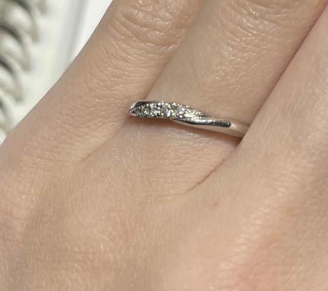 デザインが綺麗で指も綺麗に見える