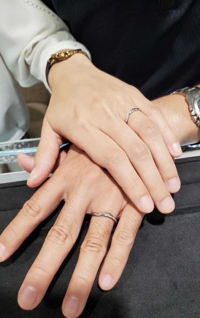 店内にて試着させていただいた時。実際こちらを購入しました。