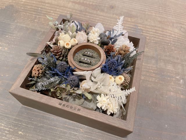 素材:プラチナ900デザイン:平打仕上げ:クリア